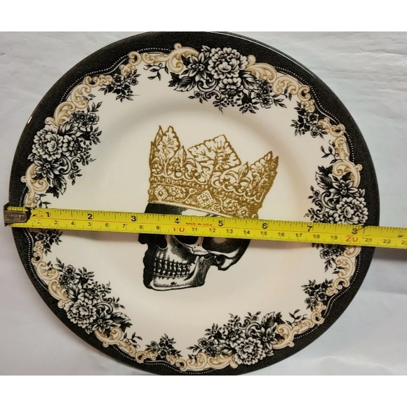 4 Royal Stafford Salad Plates King Crown Skull 8.5 - Picture 5 of 7